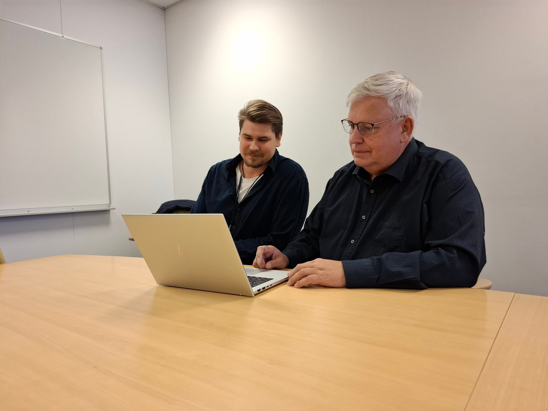 <span id="hs_cos_wrapper_name" class="hs_cos_wrapper hs_cos_wrapper_meta_field hs_cos_wrapper_type_text" style="" data-hs-cos-general-type="meta_field" data-hs-cos-type="text" >Kompetensväxling tryggar framtidens elförsörjning</span>